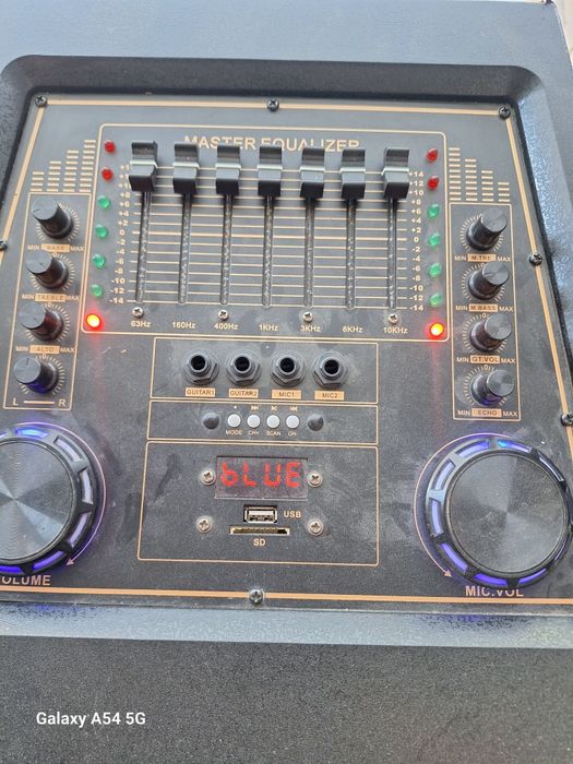 Kalonka para Muzikalniy chentr