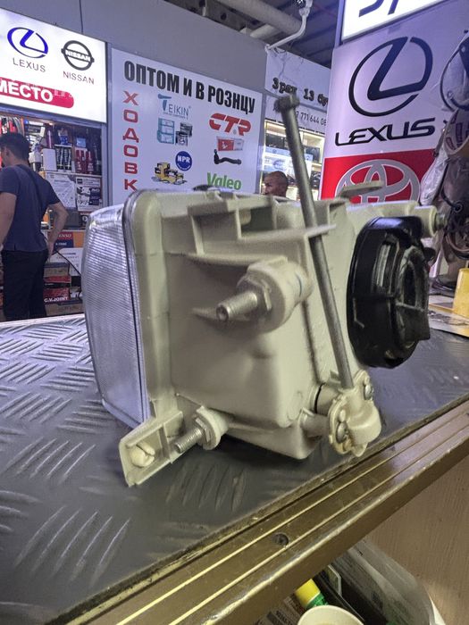 Фары тойота спринтер Е100