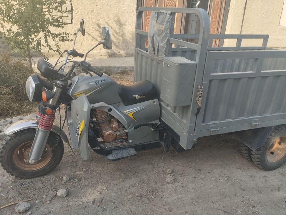 Lochin muravey 2 tonnalik qoʻshbalon probeg 3000 km