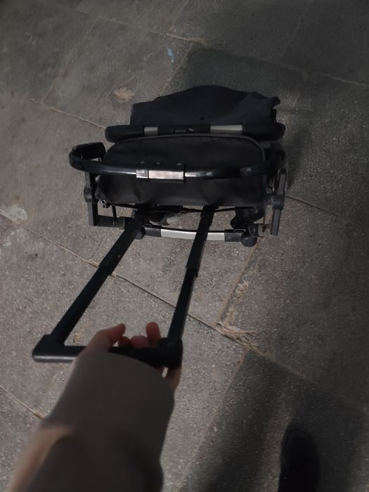 Продам коляски на ходу