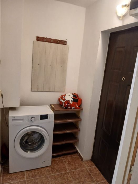 Inchiriez garsoniera Obcini, langa scoala gn.9