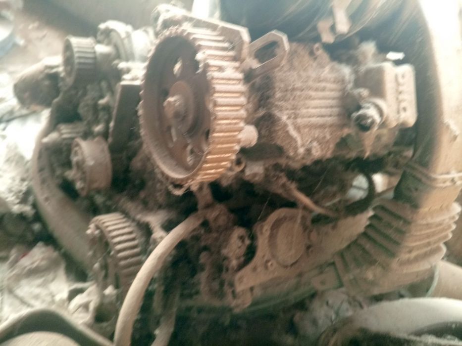 Dizel matori 1.5  Opel kadet Dan yechilgan tamirtalab