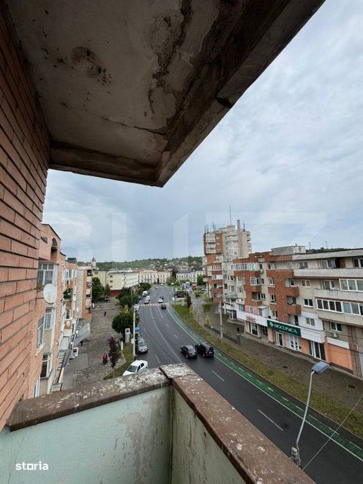 Apartament 3 camere, 64 mp, renovabil, zona Centrala!