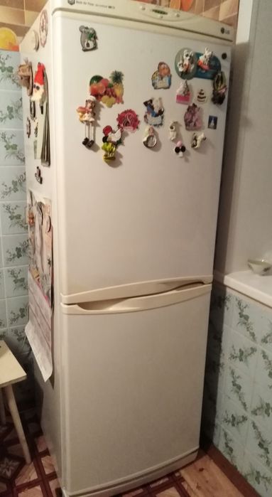 Продам холодильник LG!