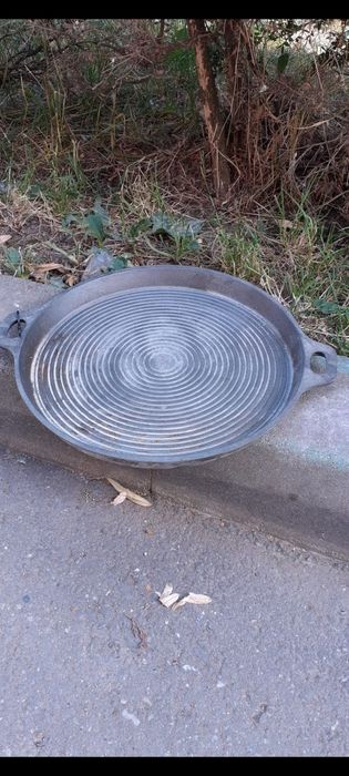 Grill /grătar fontă fi 33 cm Promo 99 lei