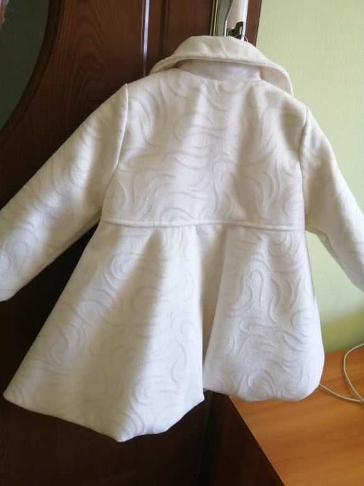 Palton elegant de toamna- iarna NOU ( marime 12Luni; 80cm)