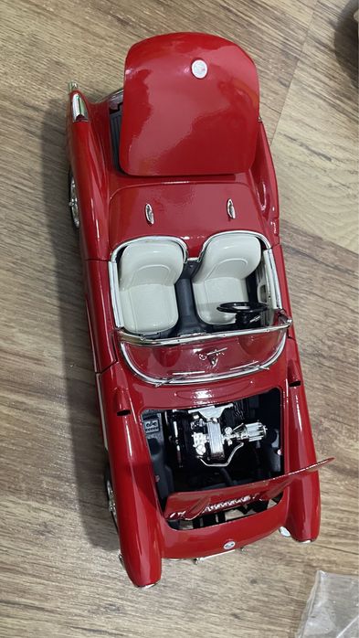 Masina metalica Chevrolet rosie 26 cm
