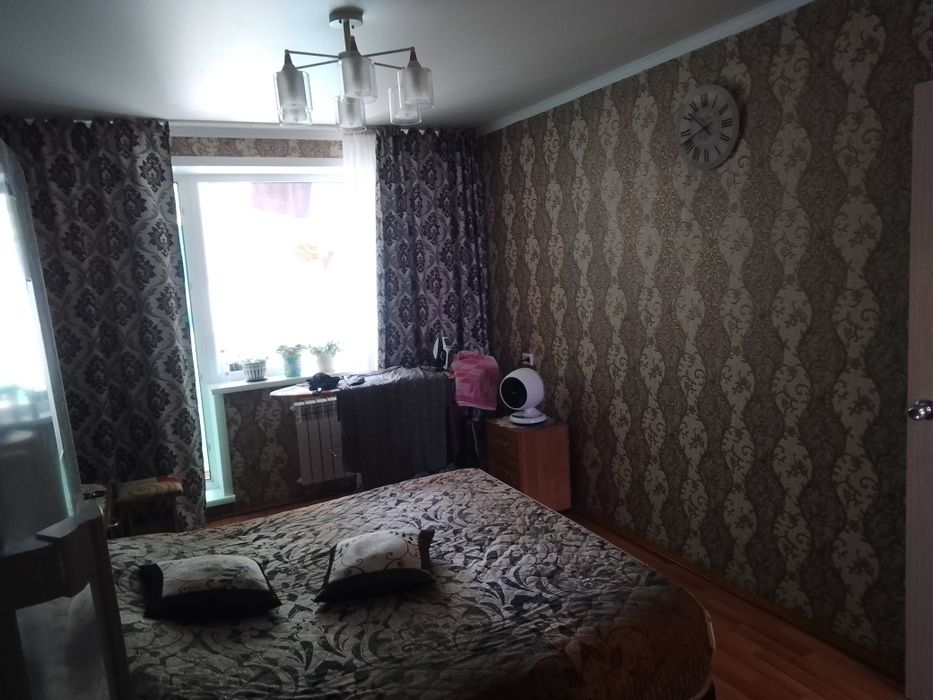 Продам 2-комнатную /Нарык-базар/