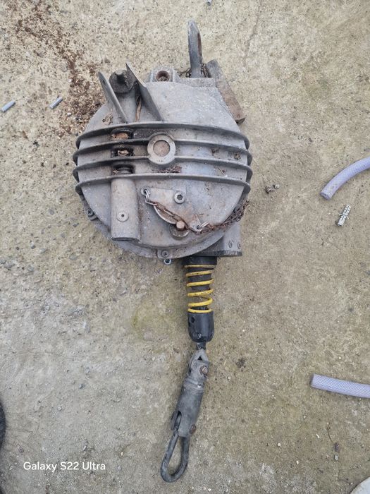Vând echilibrator de greutate și motoare electrice