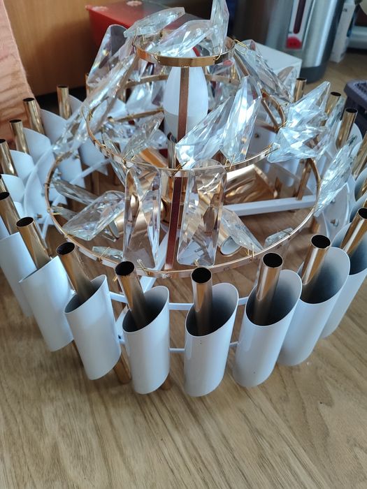 Люстра , светильники