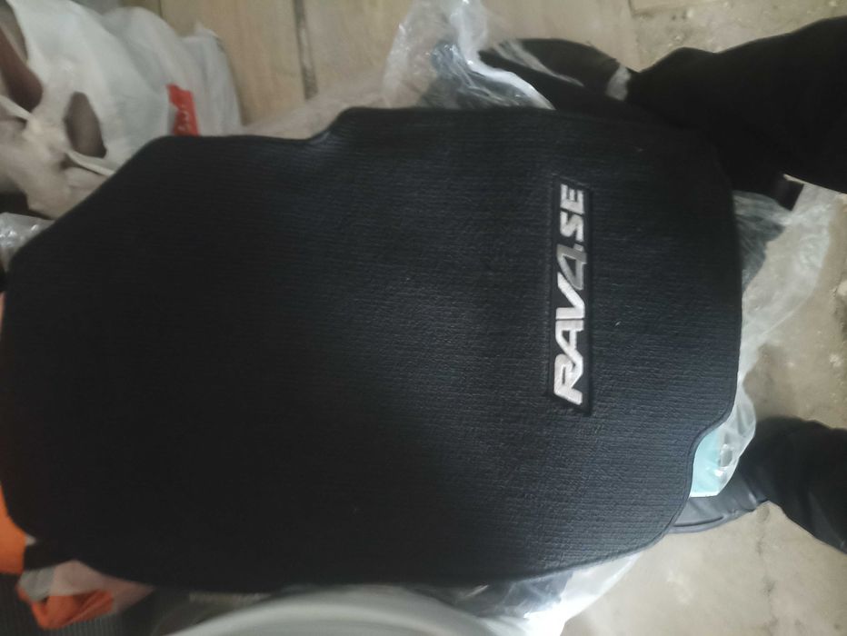 Коврики на Рав 4