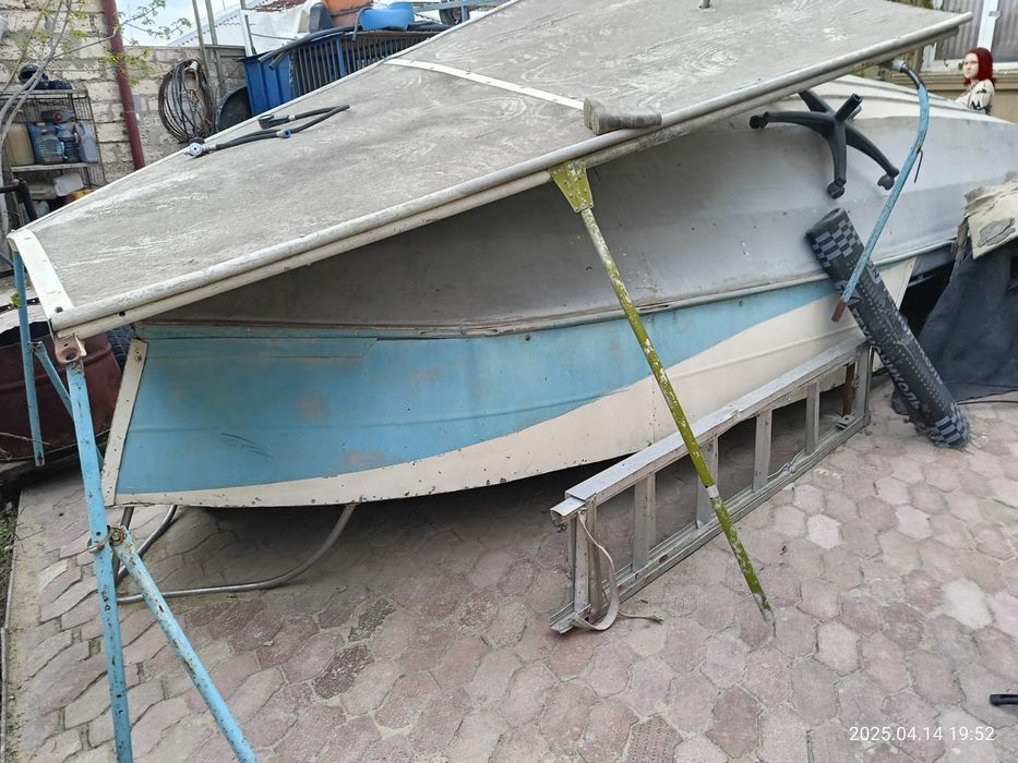 Лодка с прицепом