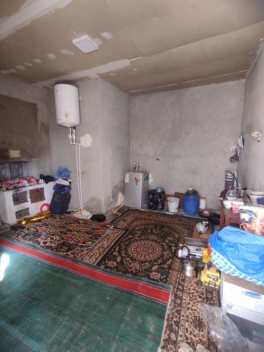 Участка сотилади 8 сотих