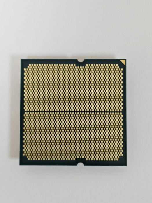 Процессop AMD Ryzen 7 7800X3D OEM