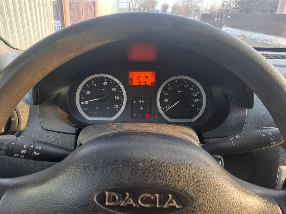 Vând Dacia Logan MCV 1.6