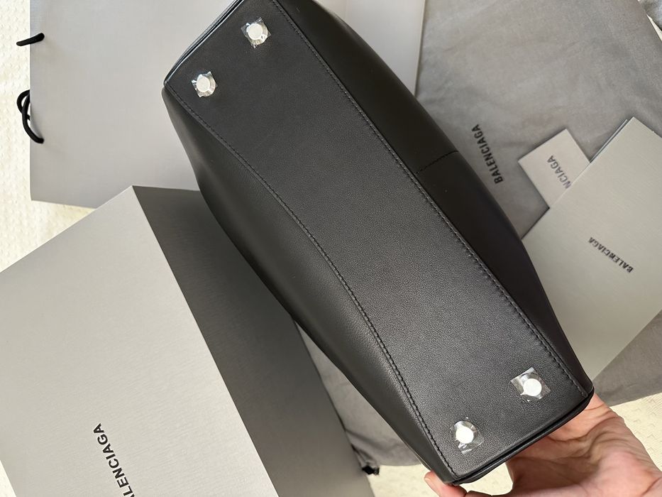 Шикарная BALENCIAGA Rodeo в размере medium size,
