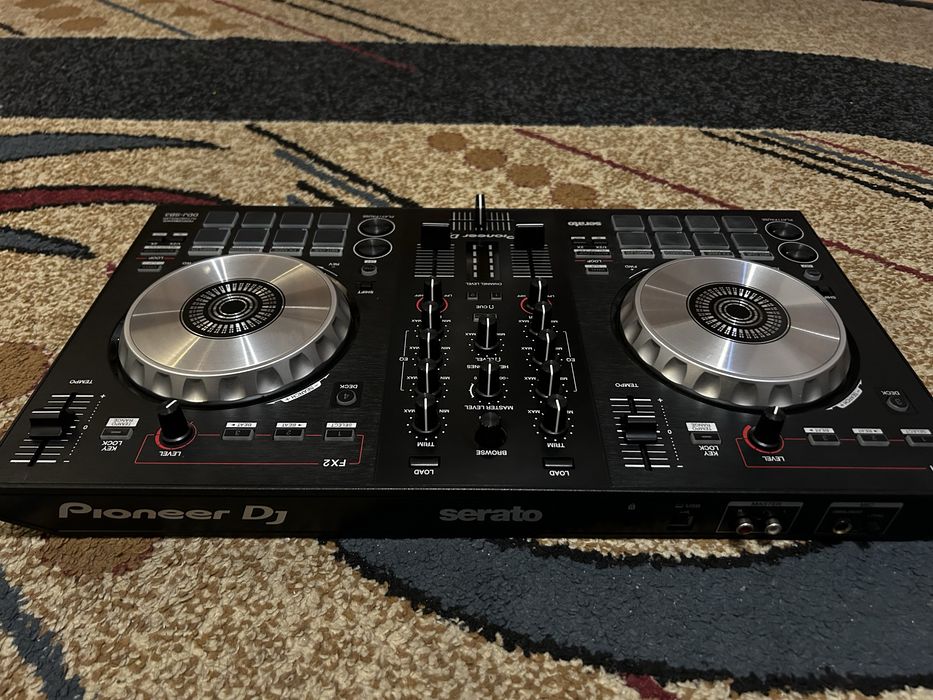 Consolă DJ Pioneer DDJ-SB3 – Stare Excelentă – Ideală Începători