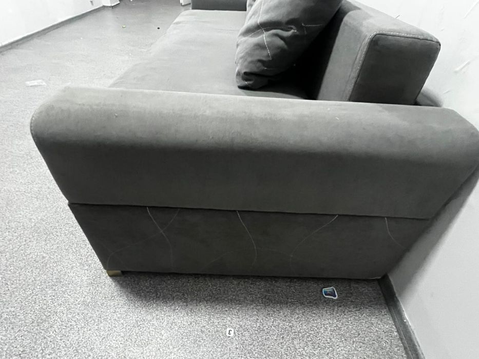 Продаю диван в отличном состоянии