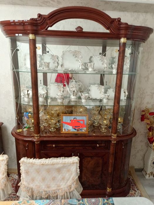 Servant mebel sotiladi