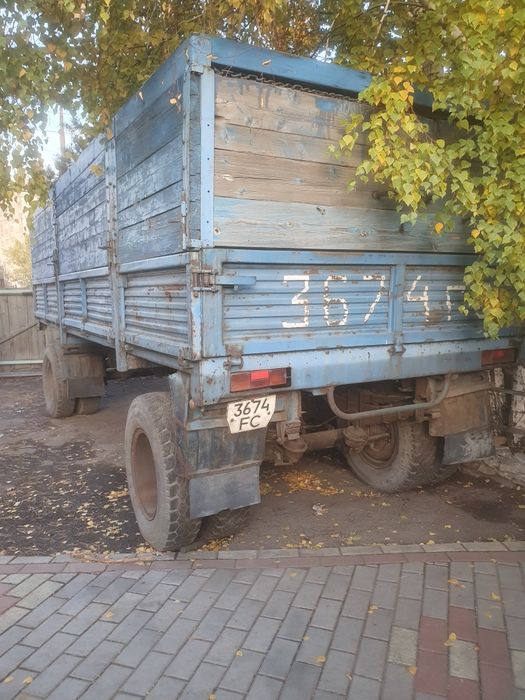 Продам камаз бортовой