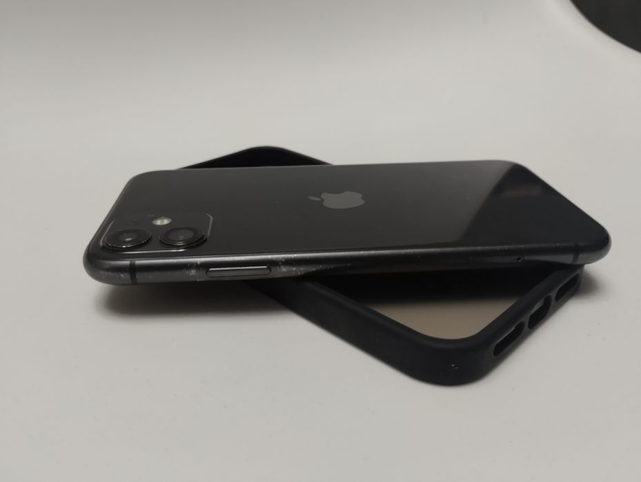 iPhone 11,          .