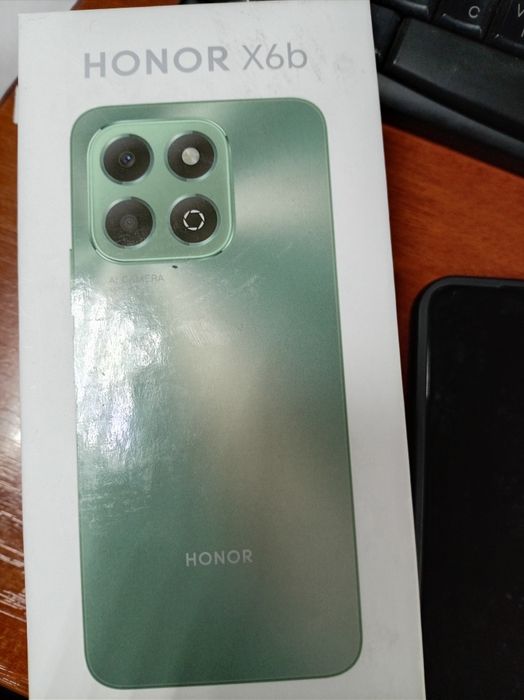 Продам телефон HONOR H6B.