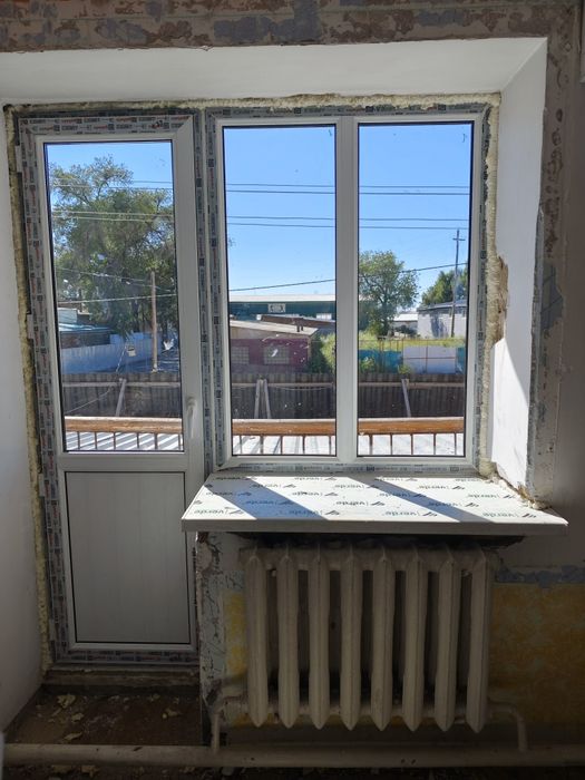 Окна, балконы, витражи