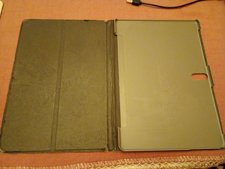 Tableta MeBerry, la cutie