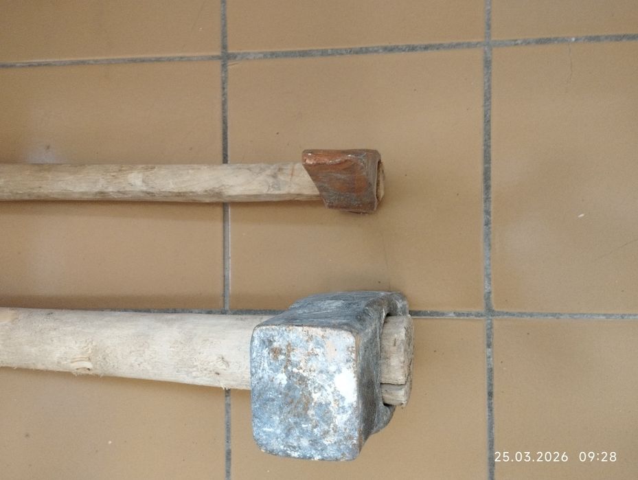 Продам две кувалды