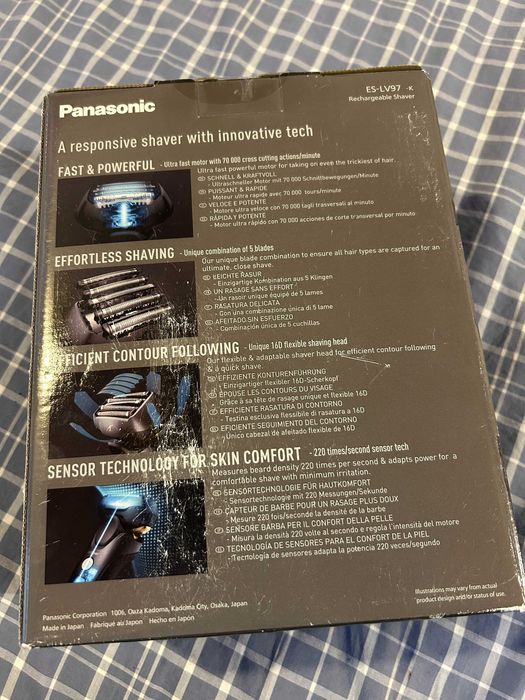 Panasonic ES-LV97 Серия 900, Електрическа самобръсначка, 5 извити ножчета, 70000 движения/мин, глава Multi-Flex, автоматично почистване