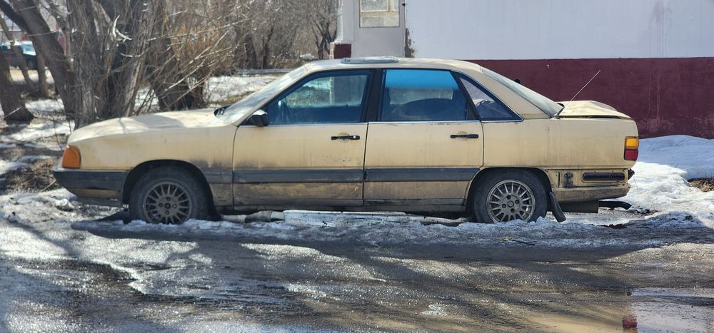 Audi 100 c3 на запчасти разбор