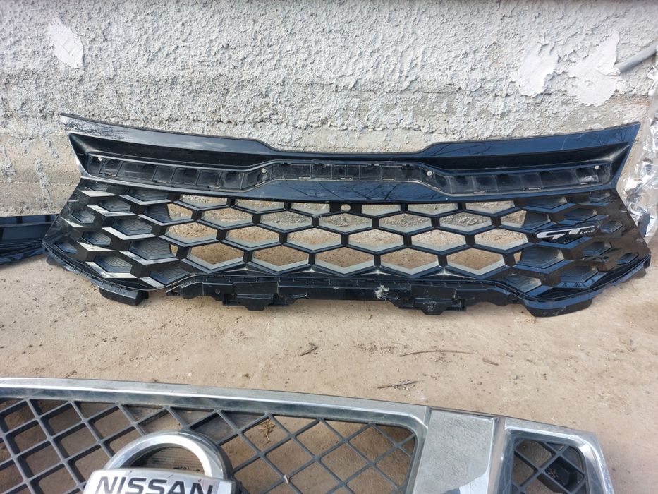 Grila nissan x trail t32 pathfinder qashqai j11 vw passat b8 polo kia