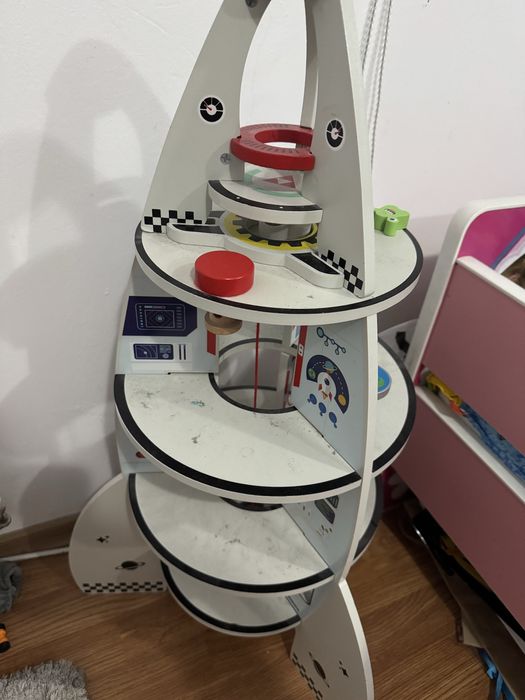 Jucarie nava spatiala