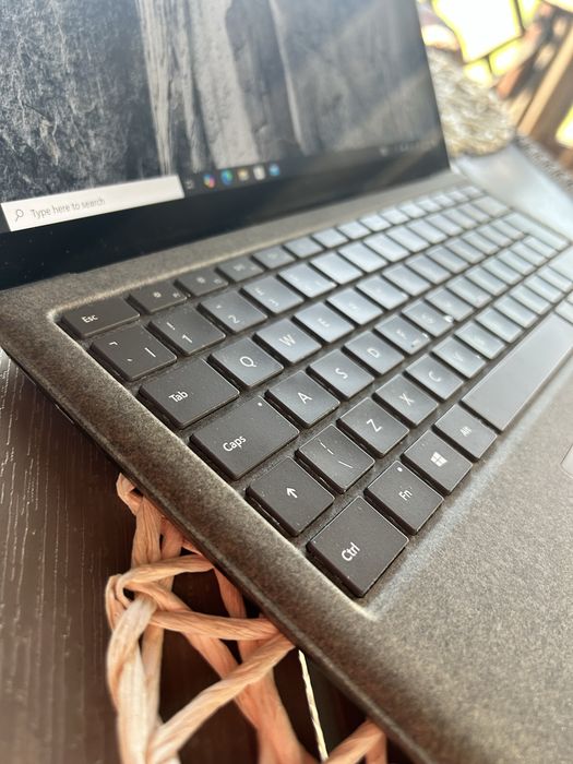 Ultrabook Microsoft Surface Laptop (13.5) - i5-7200U