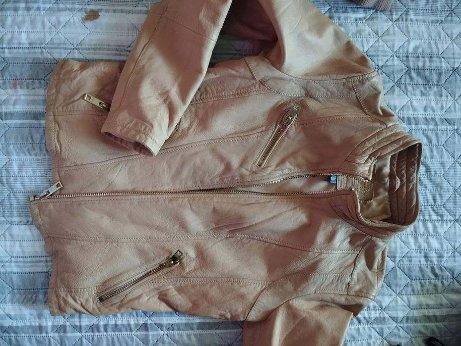 Bershka яке естествена кож