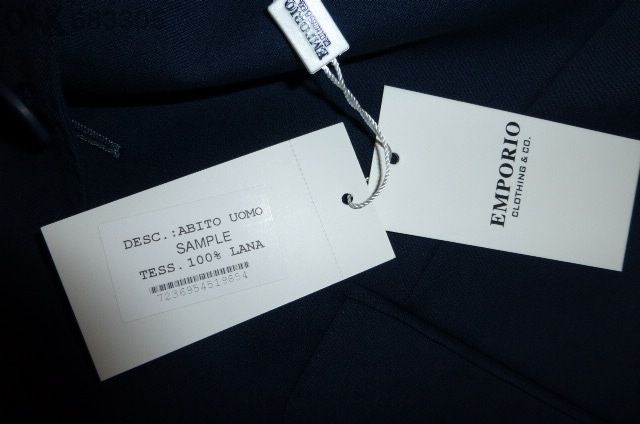 Емпорио Армани костюм нов