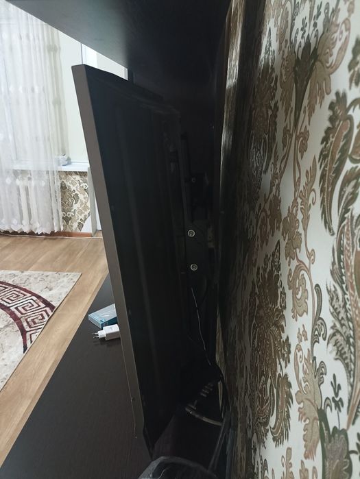 Продам телевизор