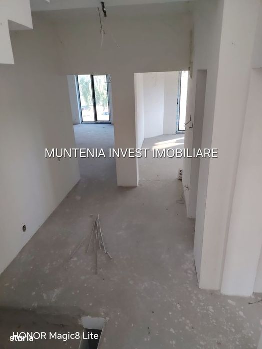 Oportunitate! Casă spațioasă, zona centrală - Pitești