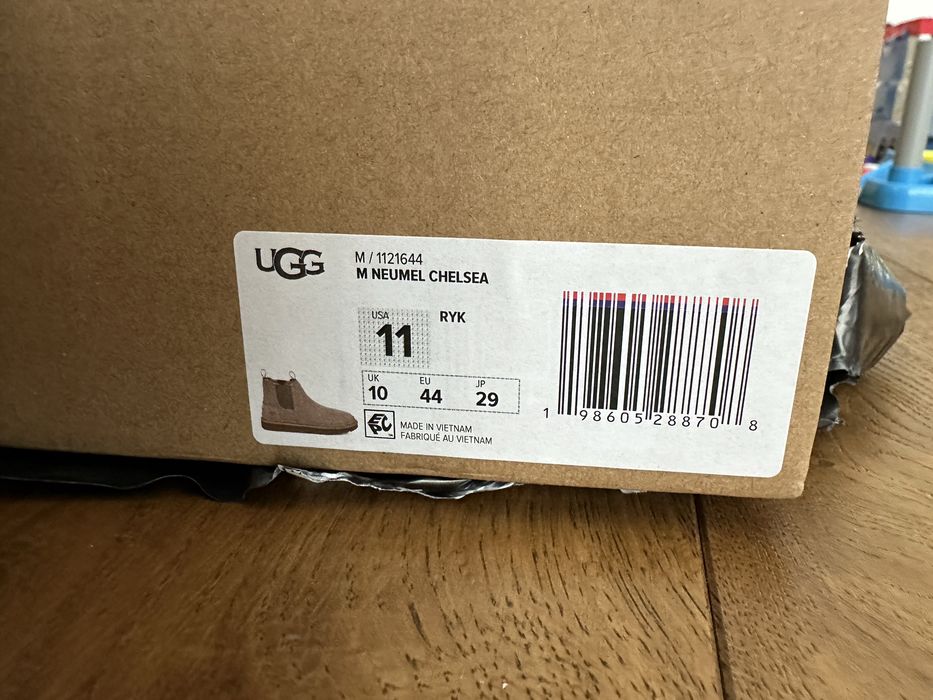 Ugg barbati marimea 44 noi