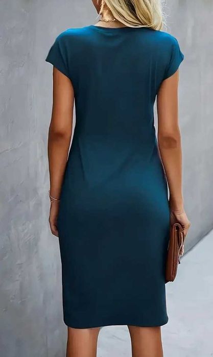 Рокли нови, 4бр, различни модели, S-10лв, 2XL-по 30лв/бр.