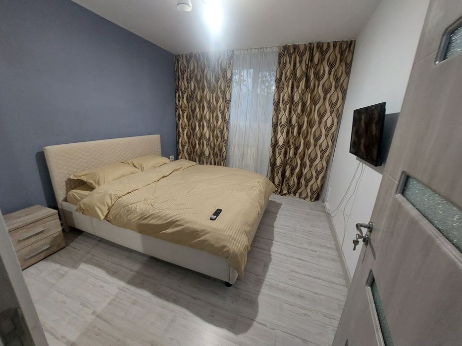 Apartament cu 3 camere,250 de lei,regim hotelier