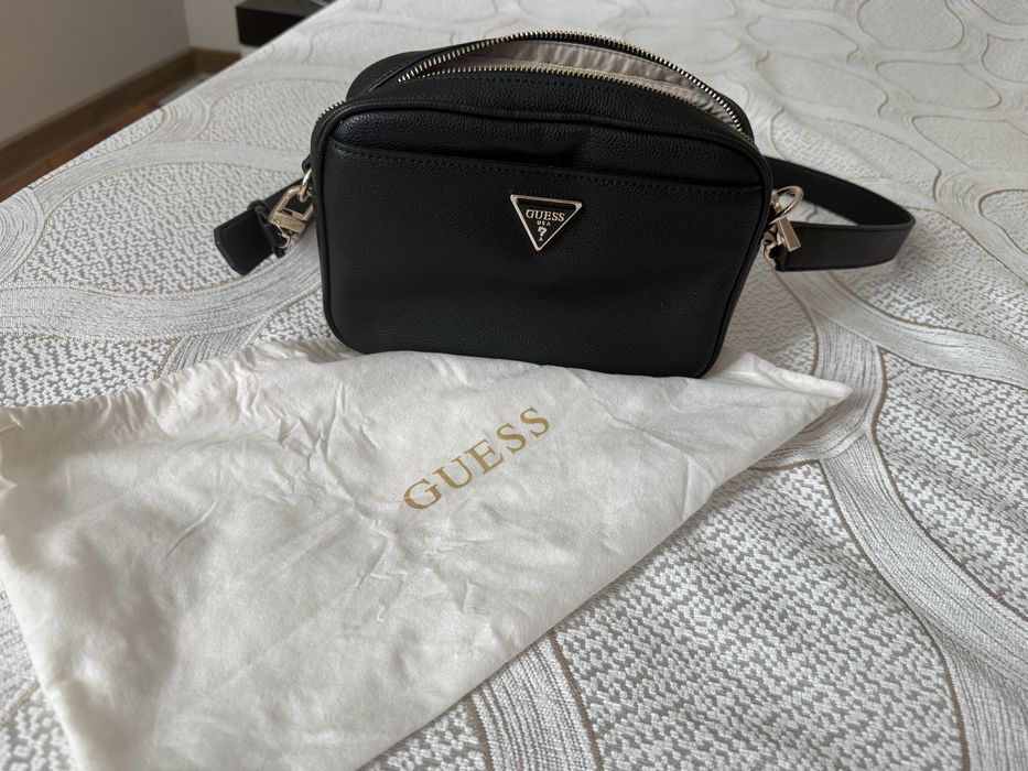 Дасмка чанта Guess