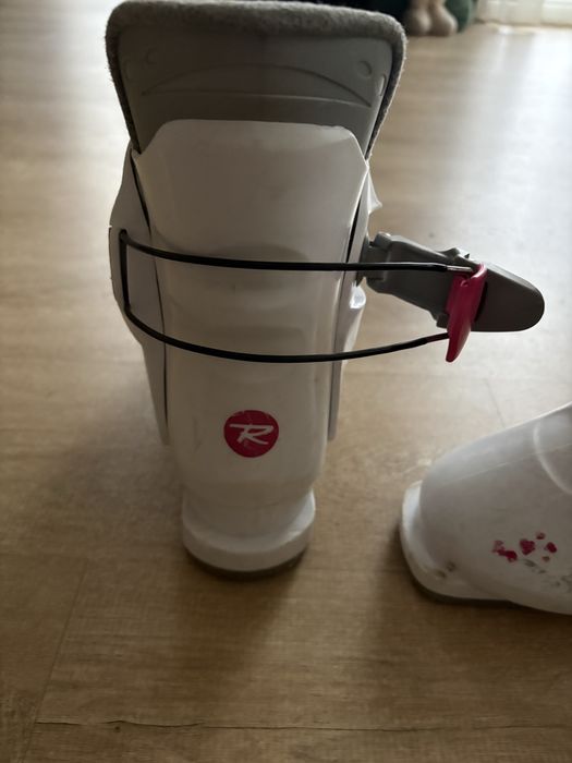 Детски ски обувки Rossignol