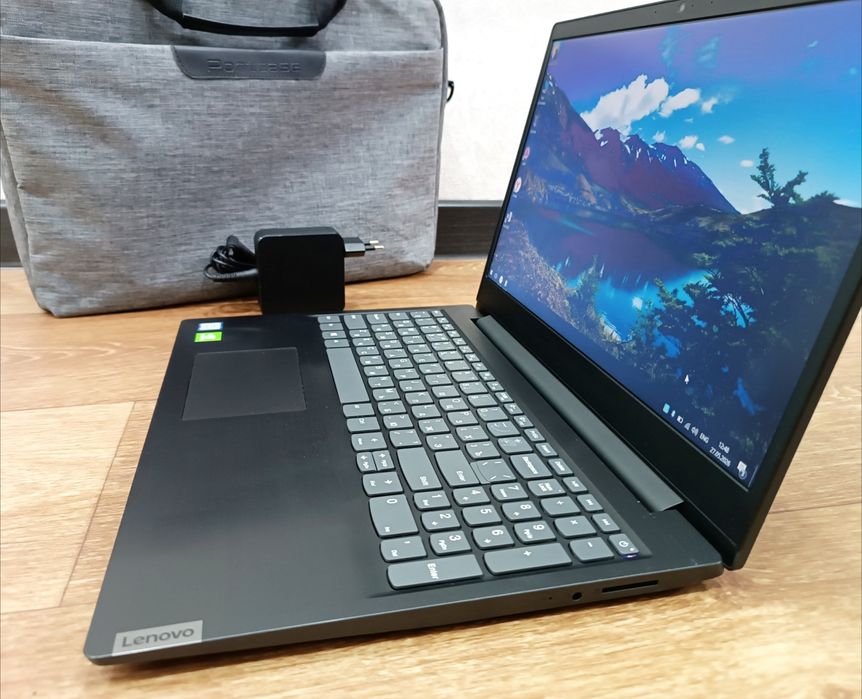 НОУТБУК Современный Core i3 + Сумка.