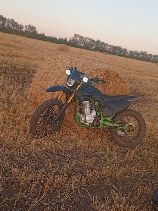 Мотоцикл Эндуро 250сс