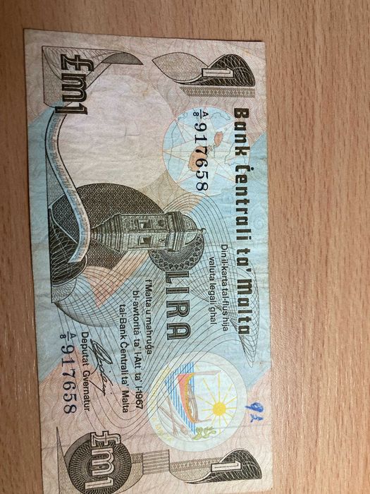 dau la schimb sau vand bacnote vechi