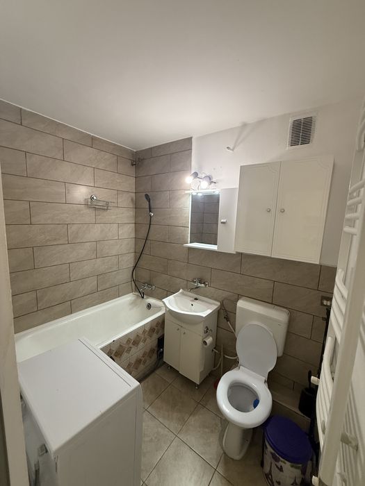 Proprietar inchiriez apartament 1 camera