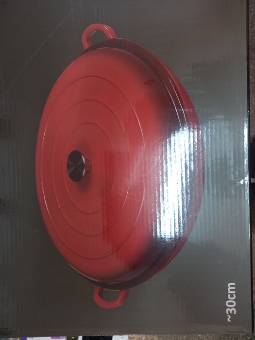 Cratiță/ tigaie fontă  emailată cu capac 30 cm