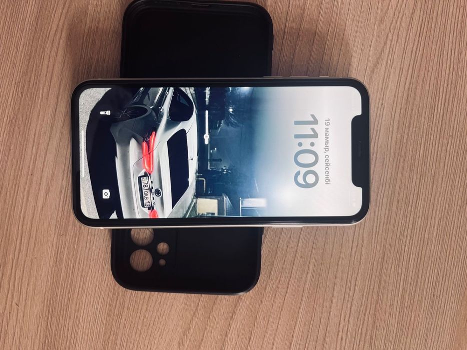 Iphone 11 whtie color 64гб.    Обмен бар