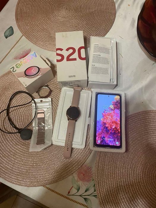 Galaxy S20fe + смарт часовник Samsung Galaxy active 2
